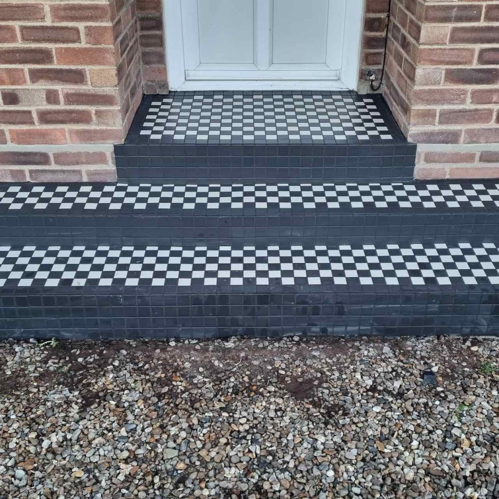 Mark Raymong Tiling and Bathrooms - 1 (9)